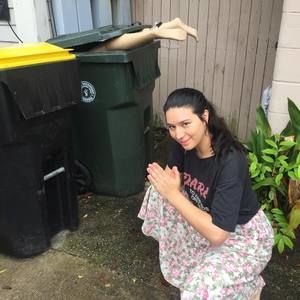 Meet your Posher, Mia